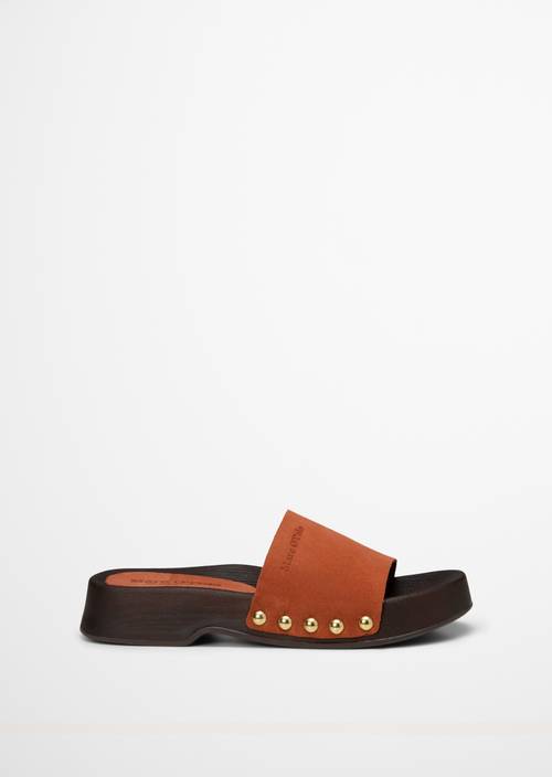 Mula modelo Mary Rusty Orange vista exterior del zapato derecho