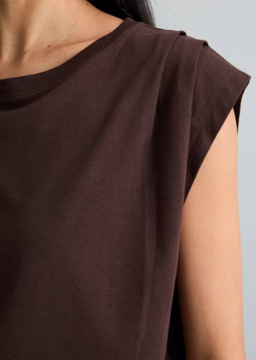 T-Shirt relaxed Burnt Aubergine in Detailansicht