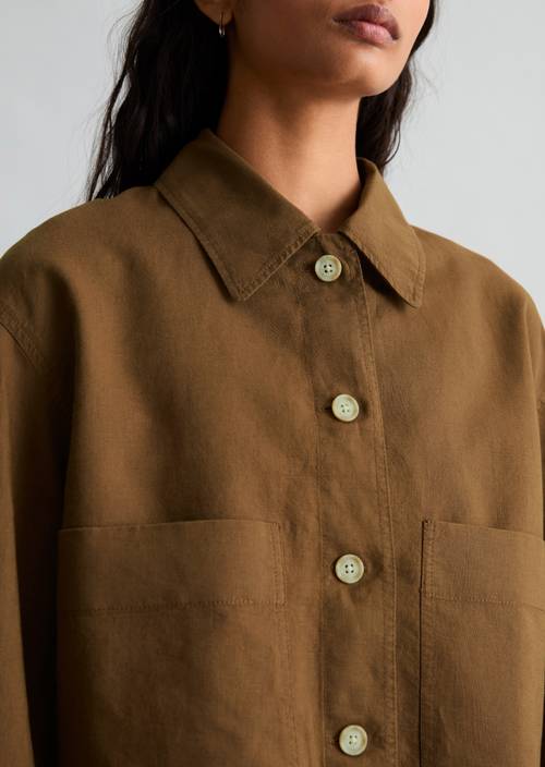 Chaqueta relajada Umbra Brown en vista detallada