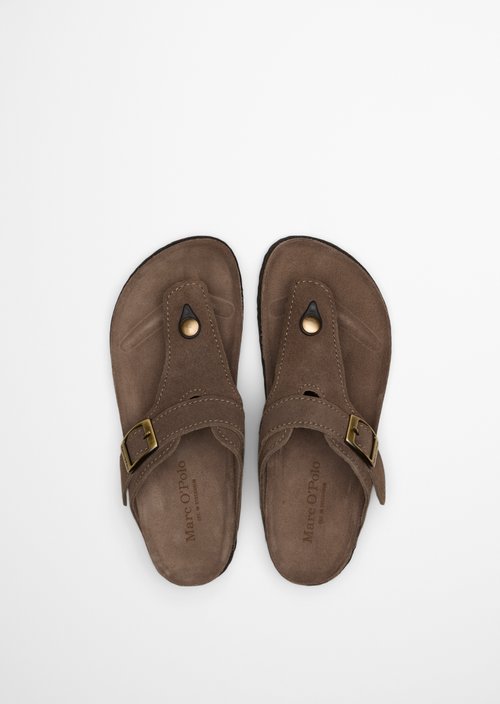 Thong mule model Quinn — Faded Brown