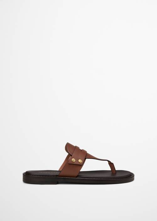 Toe separator model Stina Cognac right shoe outer view