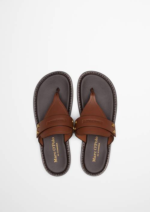 Toe separator model Stina Cognac in top view