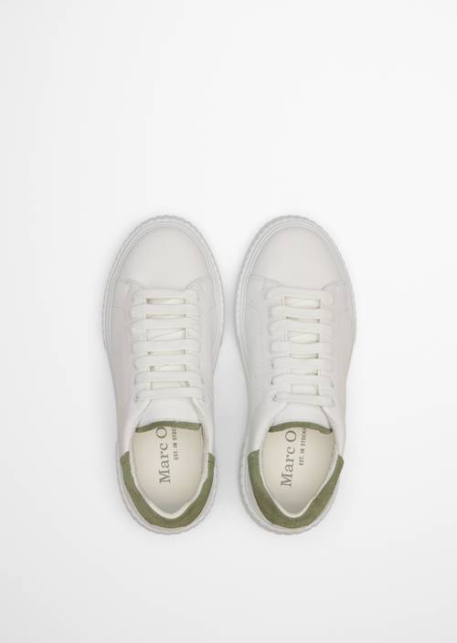 Sneaker Model Svea White in Ansicht von oben