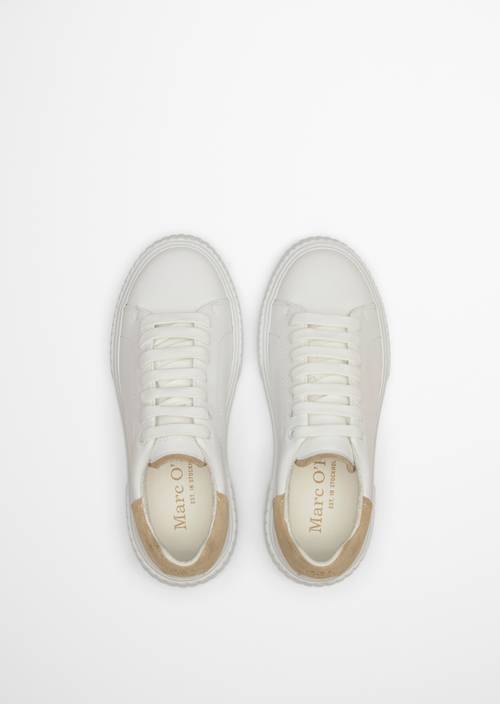 Sneaker Model Svea White in Ansicht von oben