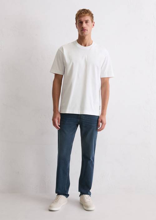 Jeans model Kalmo straight Blue Black Wash in front view