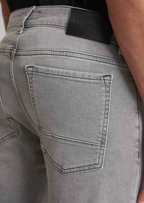 Jeans model KEMI regular Light Grey Wash in detail view