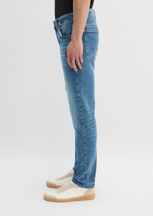 Jeans model Sjöbo shaped — Retro Blue Wash