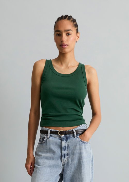 Slim-Fit Ribbed Tank Top — Rich Emerald