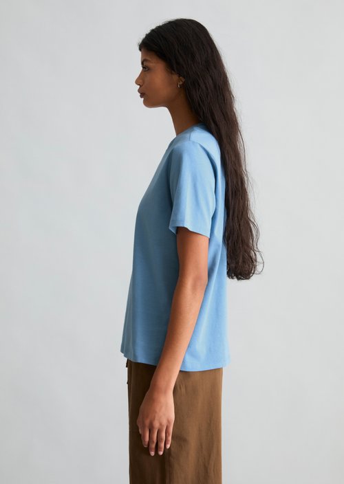 DfC T-Shirt regular — Azure Sky