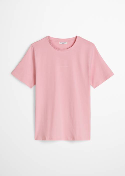 T-shirt coupe classique Strawberry Cream en vue isolée sans mannequin