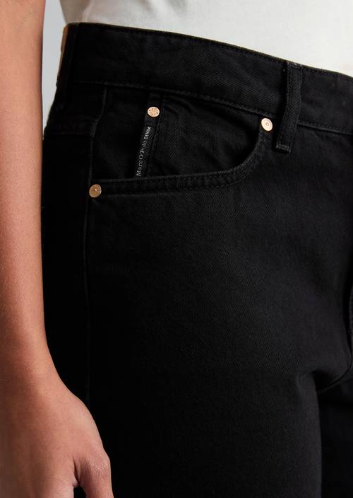 Jeansmodel Stine barrel cropped Black in detailaanzicht