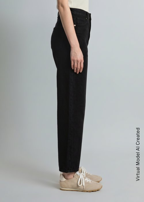 Stine Barrel Cropped Jeans — Black