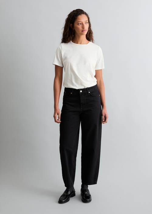 Jeansmodel Stine barrel cropped Black in vooraanzicht