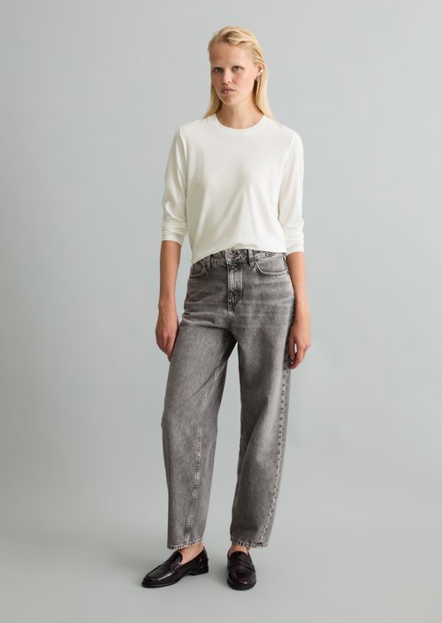 Stine Barrel Cropped Jeans — Medium Grey