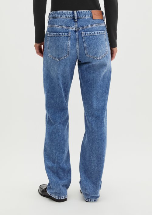 Elin Straight-Leg Jeans — Medium Blue