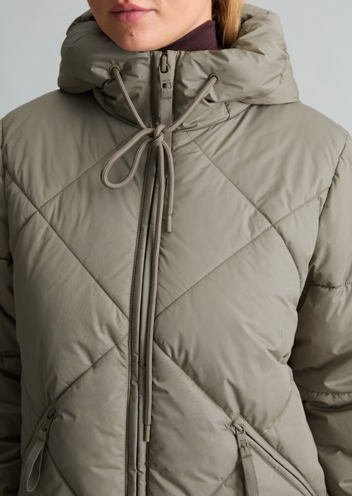 Relaxed-Fit Hooded Quilted Jacket — Dolphin