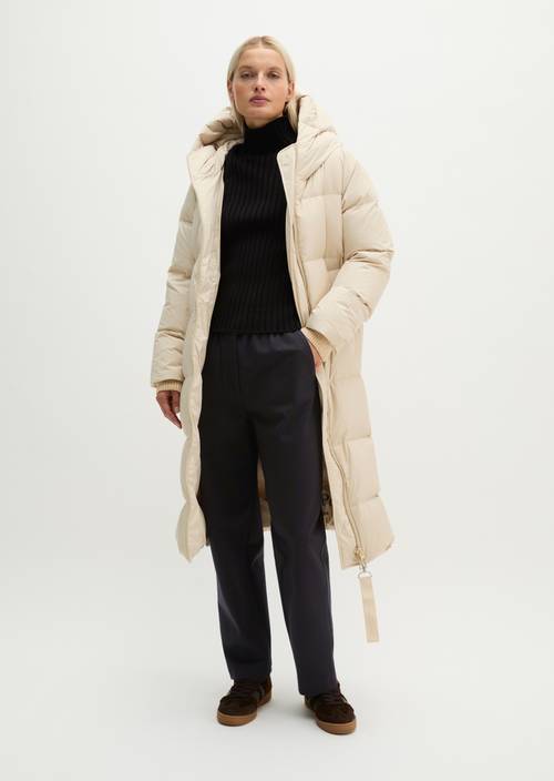 Regular-Fit Quilted Down Hooded Coat Smokey Sands in front view