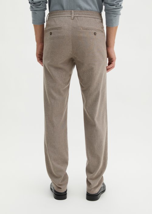 Chino Model Stig Jogger Pleats shaped — Dark Brown