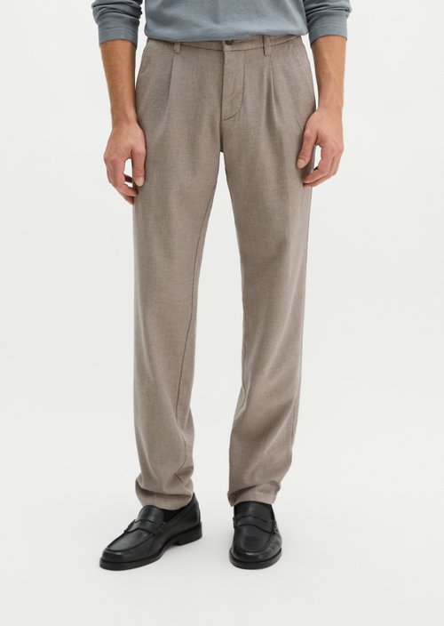 Chino Model Stig Jogger Pleats shaped — Dark Brown