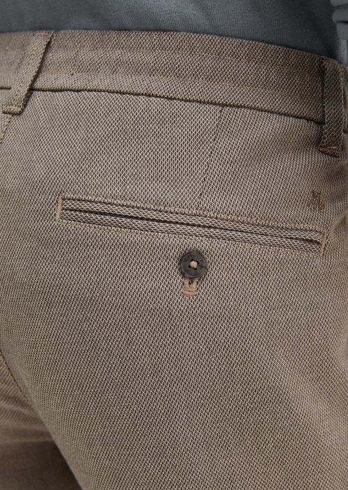 Chino Model Stig Jogger Pleats shaped — Dark Brown