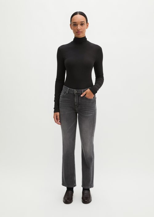 Linde Straight Cropped Jeans — Medium Grey