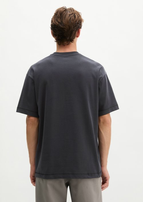 Relaxed T-shirt — Black