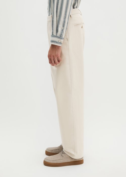 Chino model Bent relaxed — Grey Silk