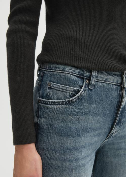 Fjona Flared Jeans Medium Grey in detail view