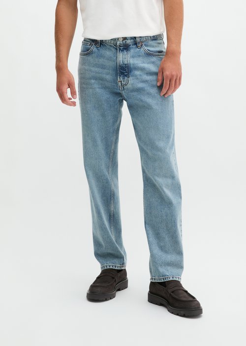 Kalmo Straight-Leg Jeans — Medium Blue