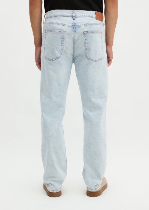 Kalmo Straight-Leg Jeans — Light Blue