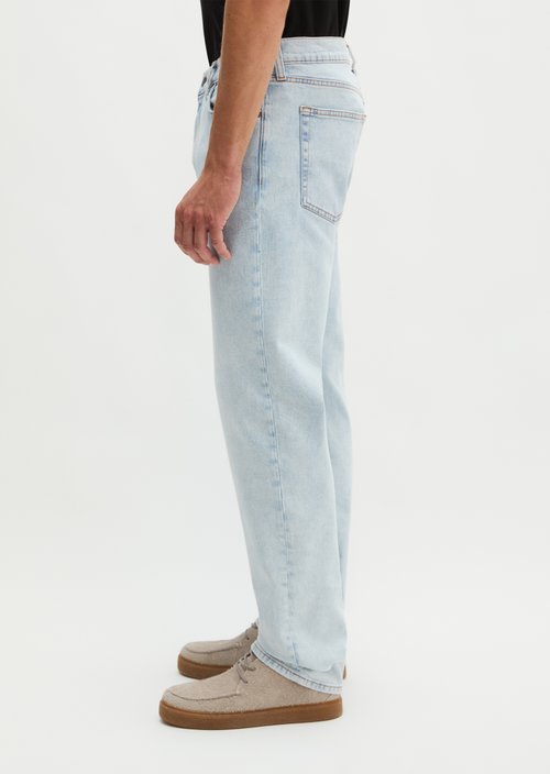 Kalmo Straight-Leg Jeans — Light Blue