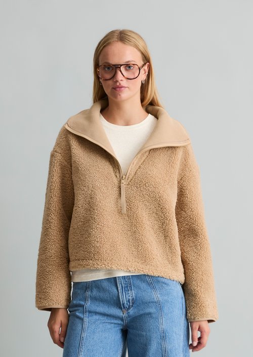 Teddy-Troyer Regular — Sandpaper