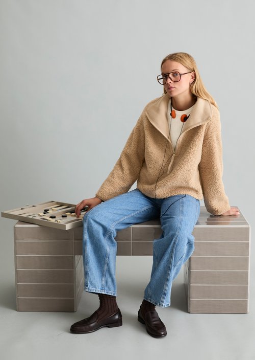 Teddy-Troyer Regular — Sandpaper