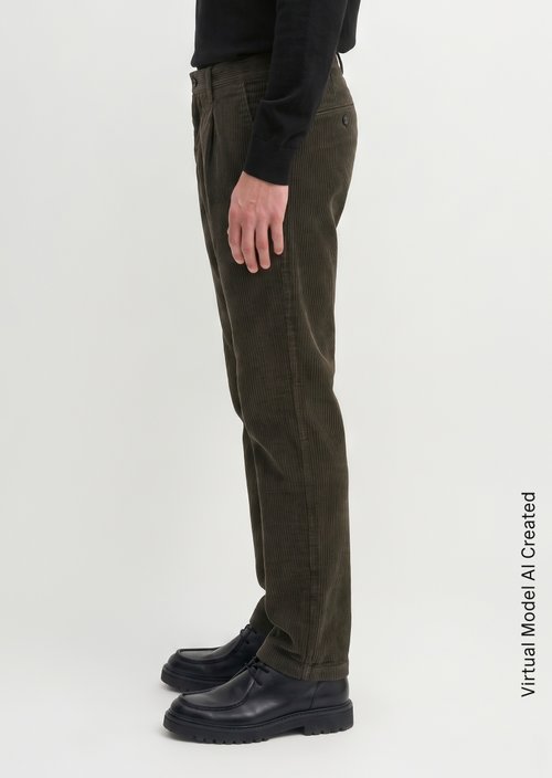 Osby Pleated Tapered Corduroy Pants — Wooden Earth