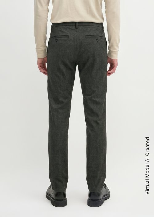 Chino Model Stig, Jogger-Style — Black (alternate view)