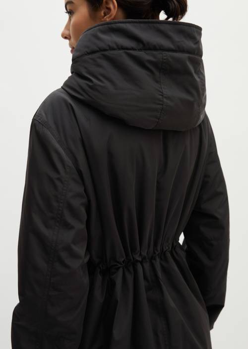 Technical Parka (Regular Fit) Black in detail view