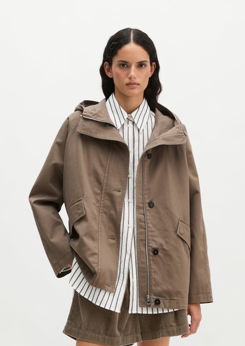 Cape jacket with hood relaxed garment-dyed — Stone Taupe