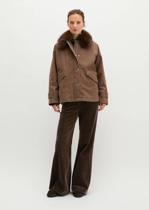 Twill-Outdoorjacke relaxed Dark Walnut in Frontalansicht