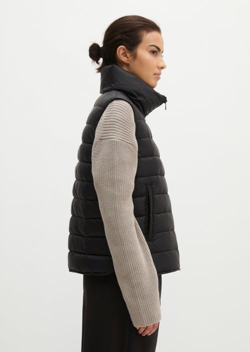 Lightweight quilted vest fitted — Black