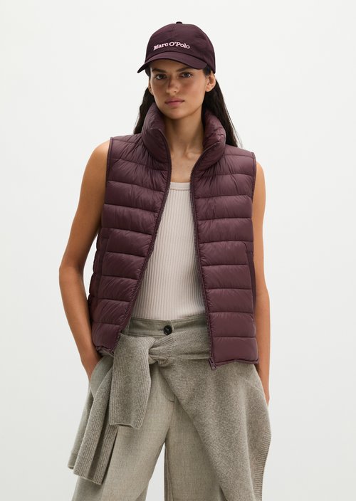 Lightweight quilted vest fitted — Black Cherry