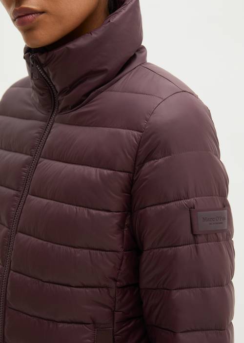 Lightweight quilted jacket fitted Black Cherry in detail view