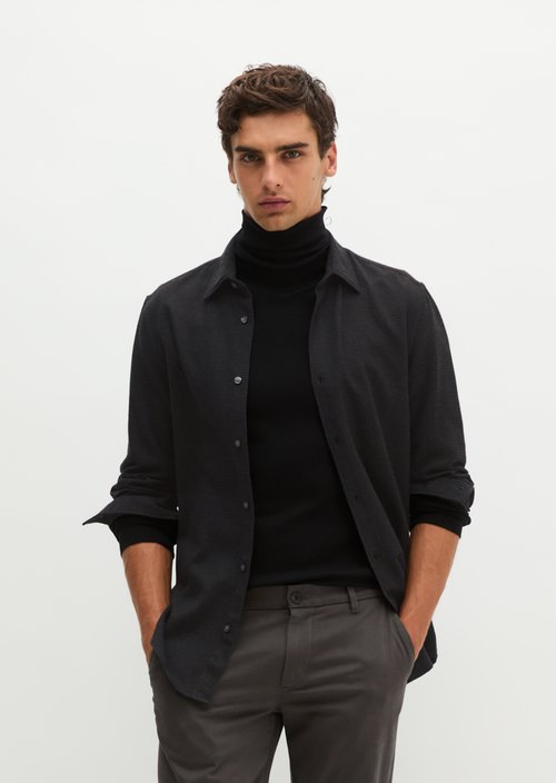 Shirt-shaped — Black