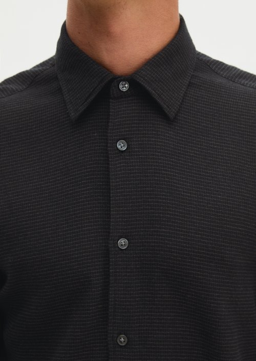 Shirt-shaped — Black