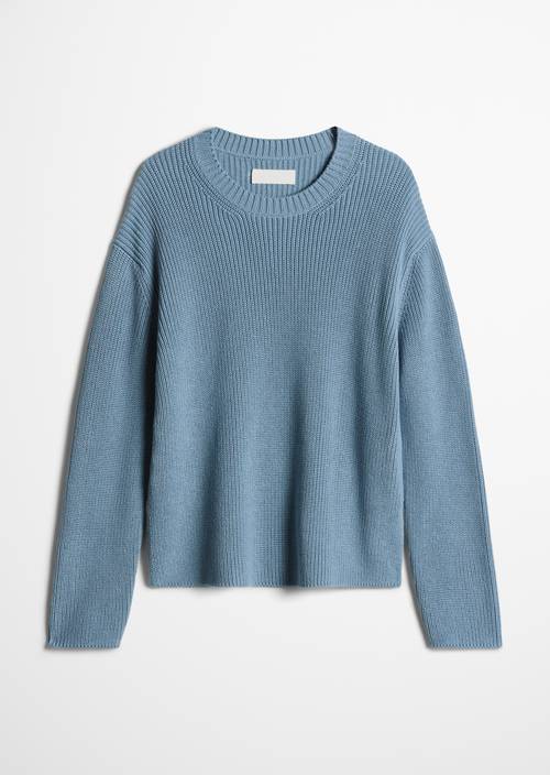 Pull en vrac Stormy Sea en vue isolée sans mannequin