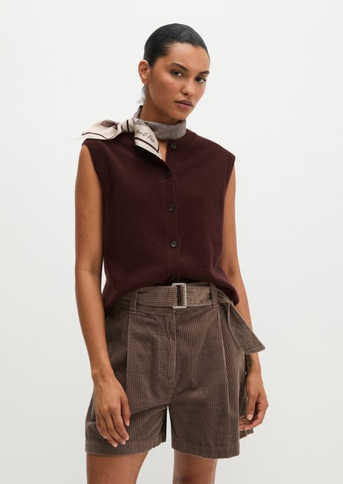 Regular sleeveless cardigan — Black Cherry