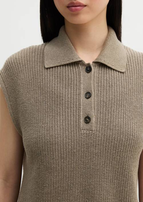 Relaxed knit polo shirt Stone Taupe Melange in detail view