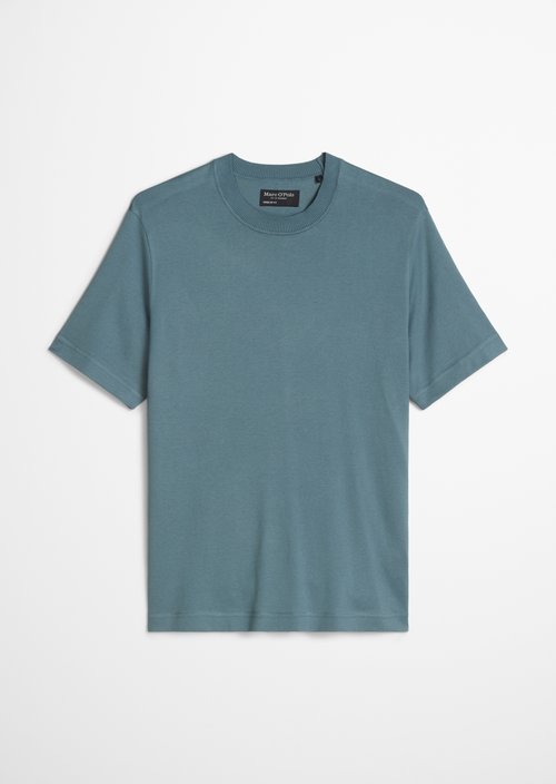 Regular T-shirt — Black Pepper