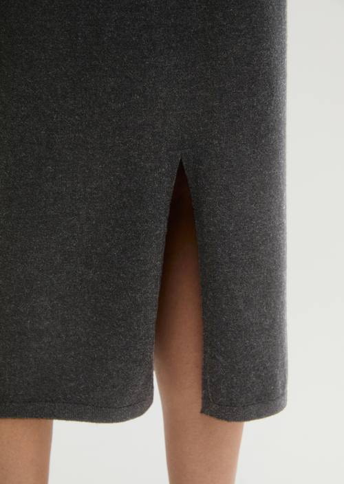 Feinstrickrock slim Coal Grey Melange in Detailansicht