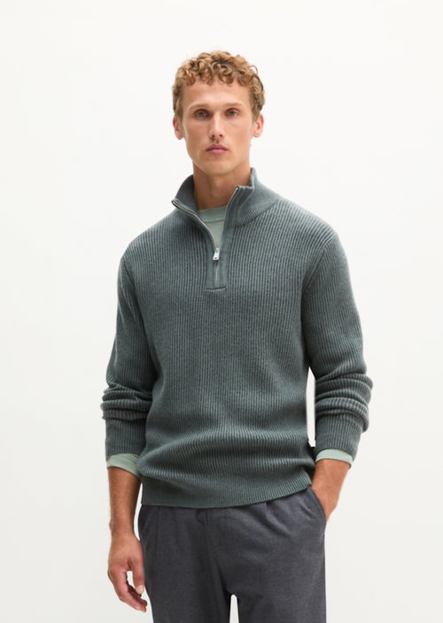 Regular-Fit Knitted Turtleneck — Dark Grey