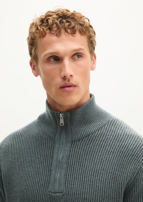 Regular-Fit Knitted Turtleneck — Dark Grey